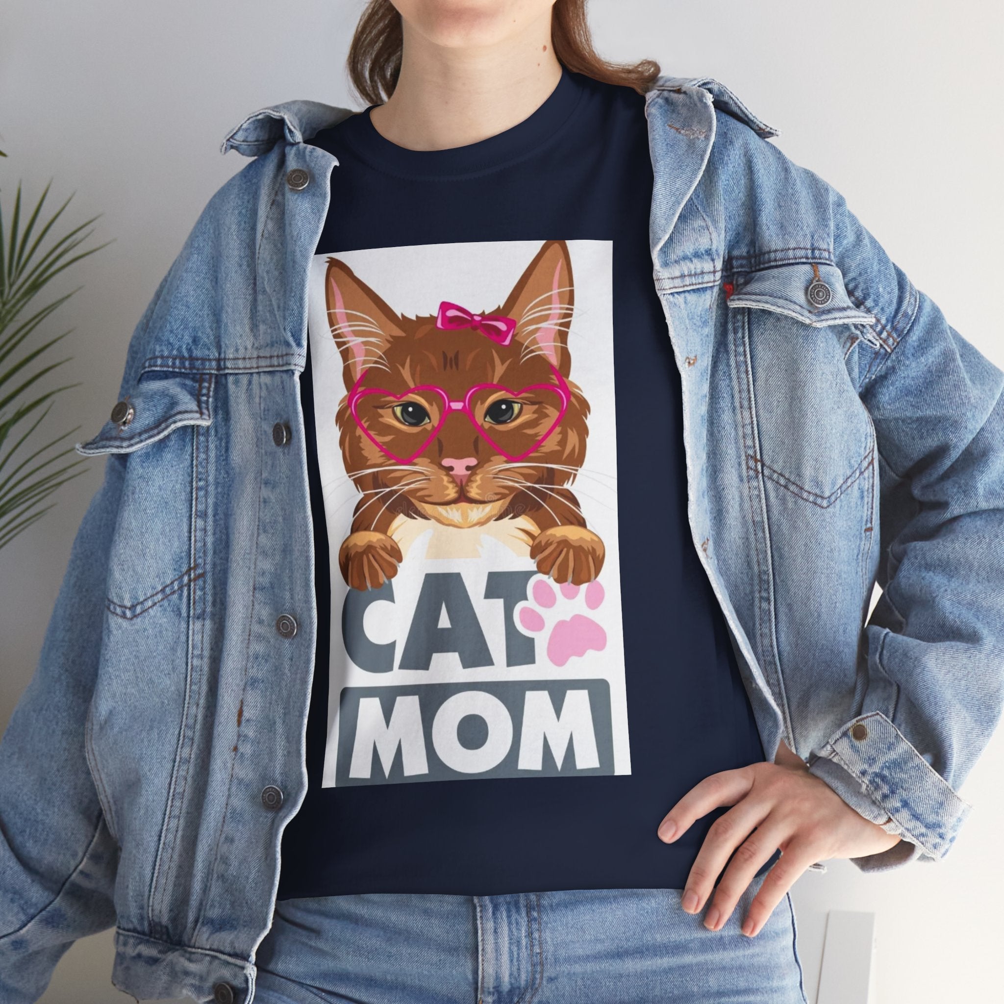 Cat Mom T-Shirt — Cute Cat Face Graphic Tee with "CAT MOM" Paw Print