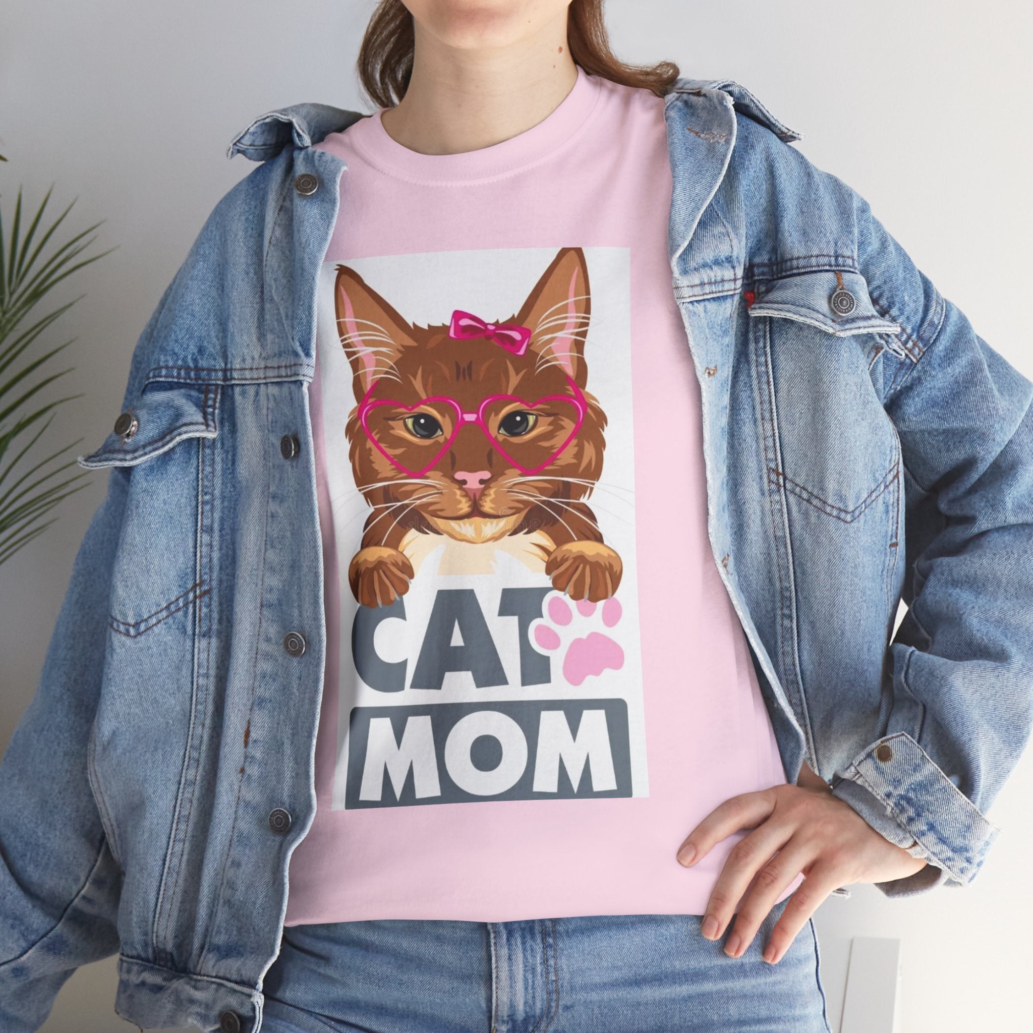 Cat Mom T-Shirt — Cute Cat Face Graphic Tee with "CAT MOM" Paw Print