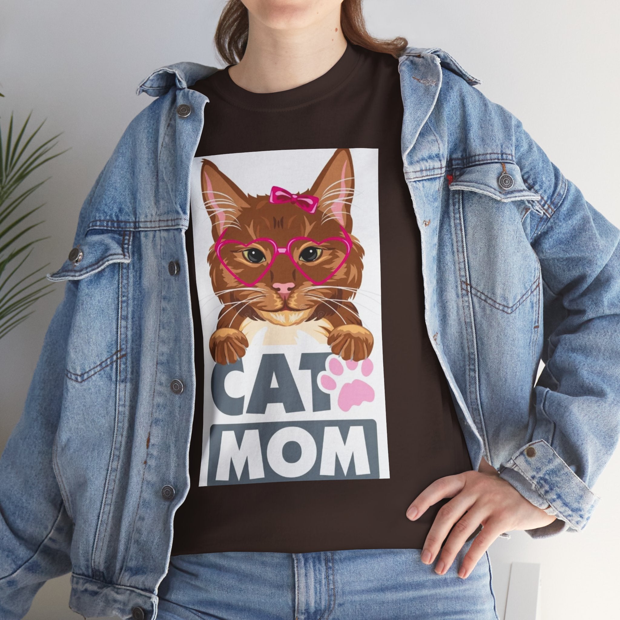 Cat Mom T-Shirt — Cute Cat Face Graphic Tee with "CAT MOM" Paw Print