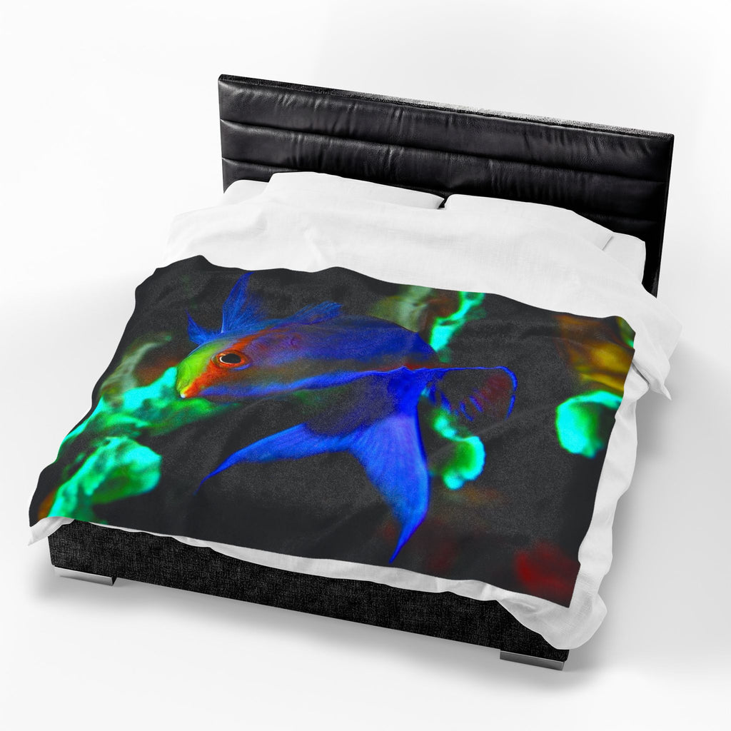 Tropical Fish Velveteen Plush Blanket — Vibrant Aquarium Throw for Ocean Lovers
