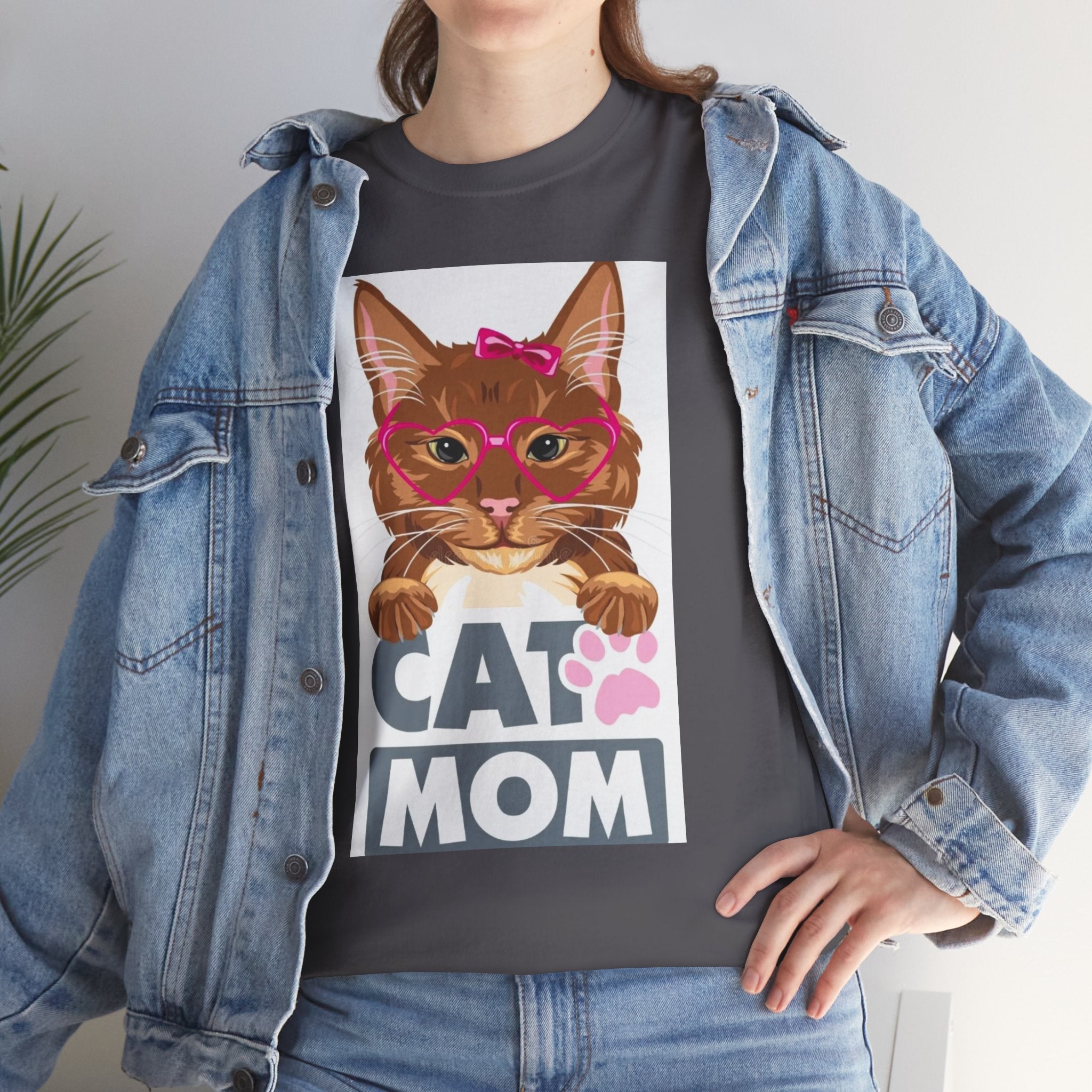 Cat Mom T-Shirt — Cute Cat Face Graphic Tee with "CAT MOM" Paw Print