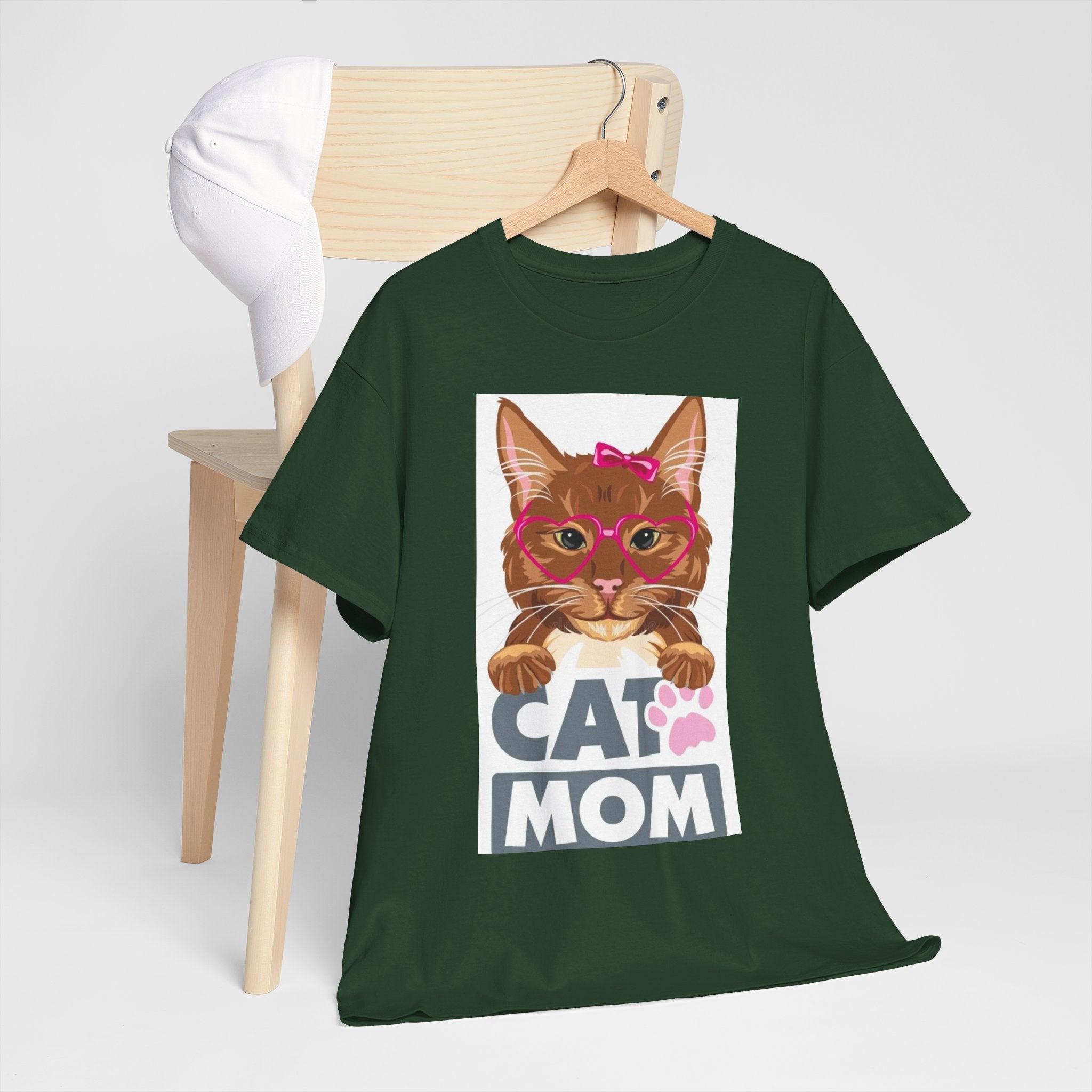 Cat Mom T-Shirt — Cute Cat Face Graphic Tee with "CAT MOM" Paw Print