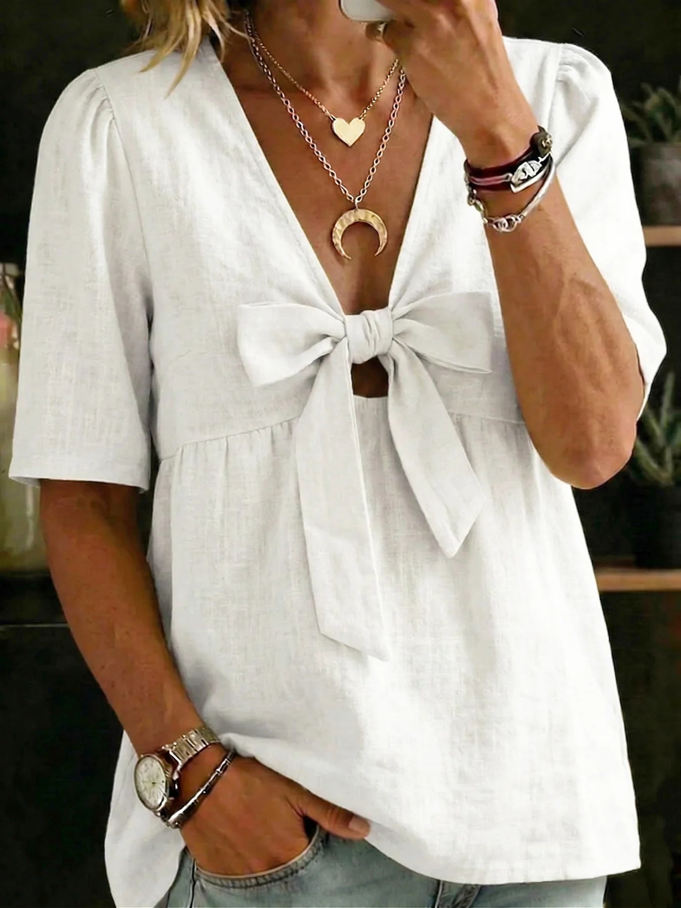 Women's Casual And Versatile V-Neck Top Shirt